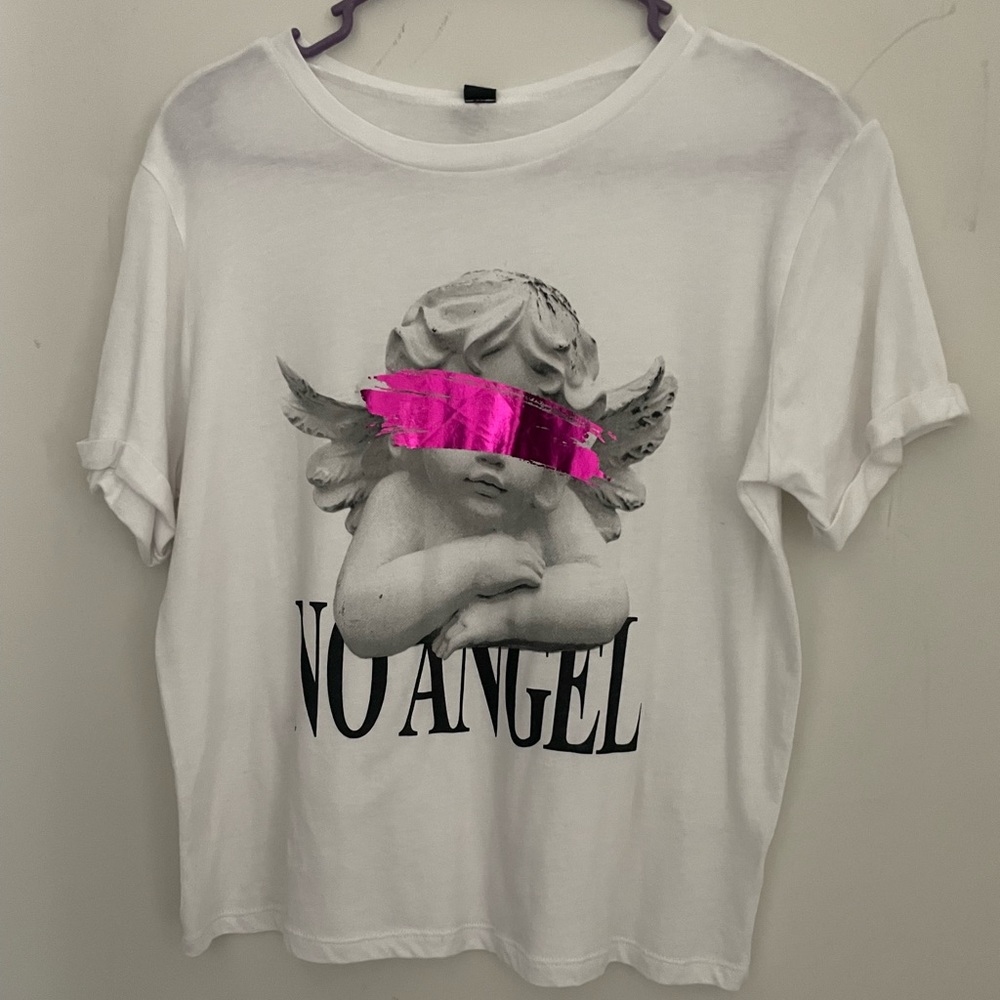 NWT GRAPHIC CROP TOP